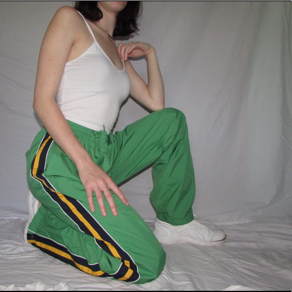BRIGHT & TRENDY CHAMPION TRACKIES 💚